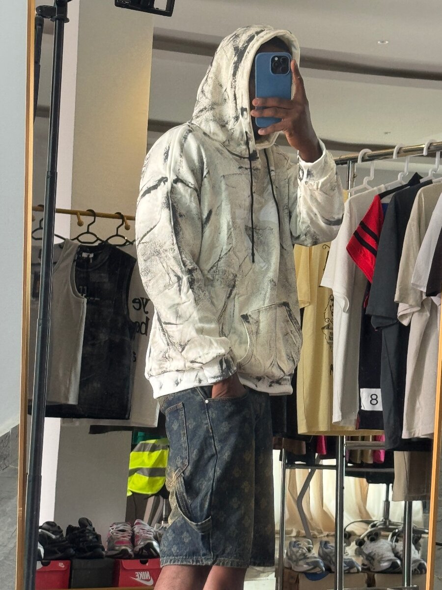 Sweat à capuche blanc marbré