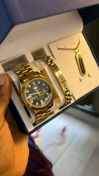 Ensemble Montre et Bijoux Élégant