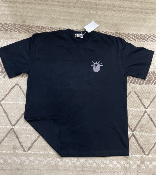 T-shirt unisexe imprimé Statue