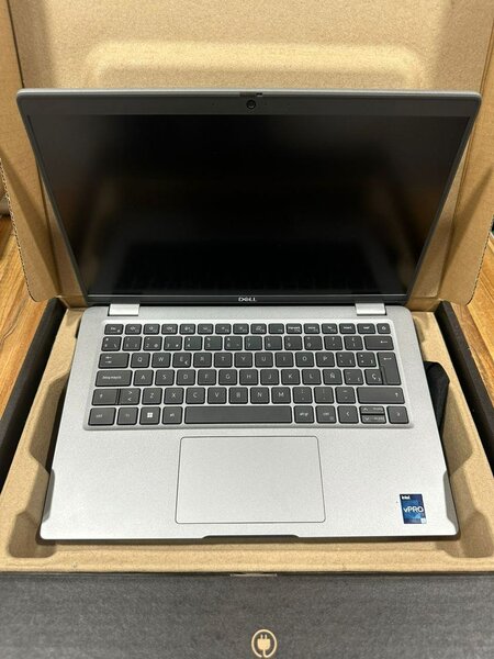 PC Dell Latitude 5440 Core i7 13th  scellé