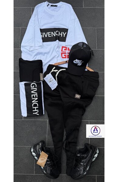 Ensemble de vêtements Givenchy