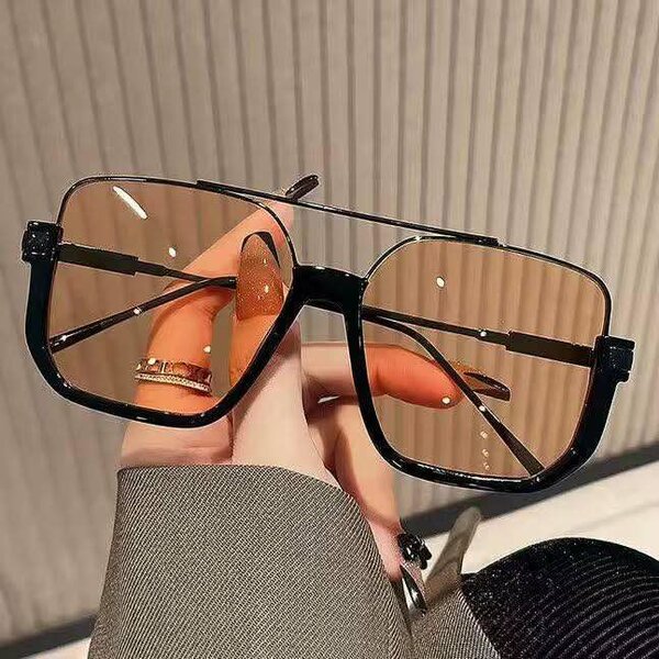 Lunettes de soleil élégantes