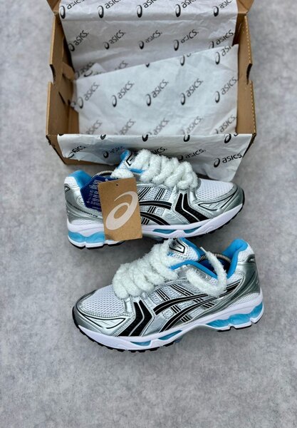 Chaussures de course sport Asics