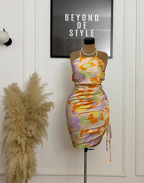 BOOHOO SIZE DRAWSTRING DRESS.