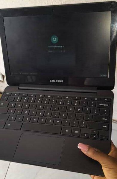 SAMSUNG CHROME BOOK