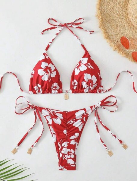 Bikini rouge à fleurs tropicales