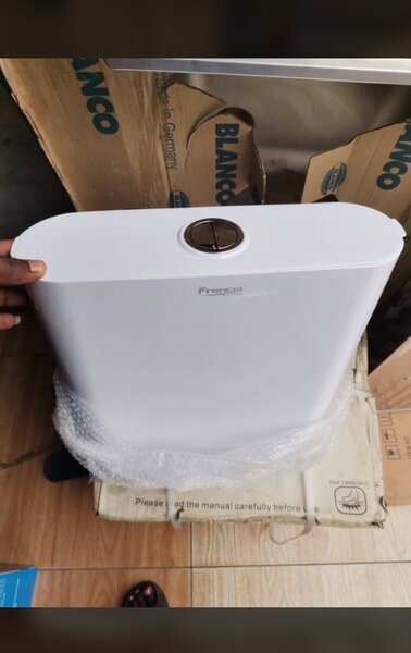 Plastic cistern