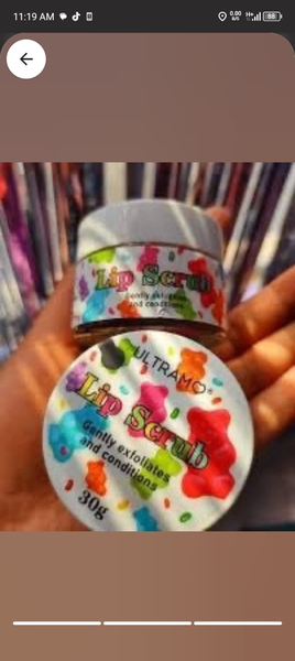 Exfoliating lip sugar scrub