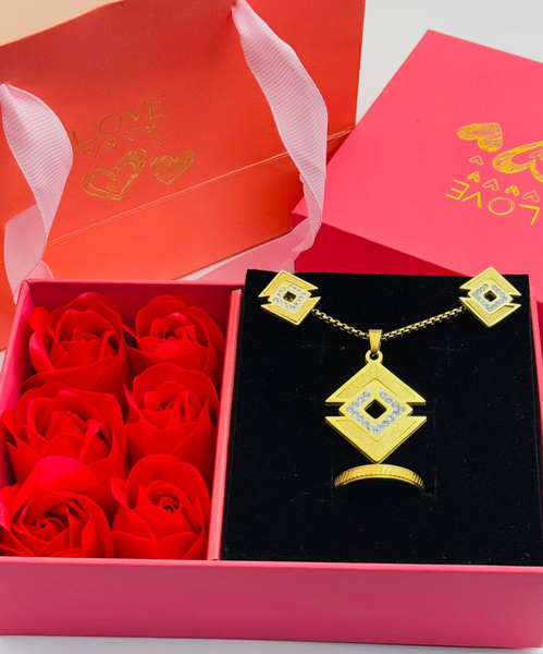 A gift set of jewelry