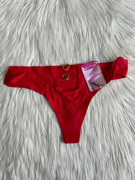 Strings et culottes pour femmes