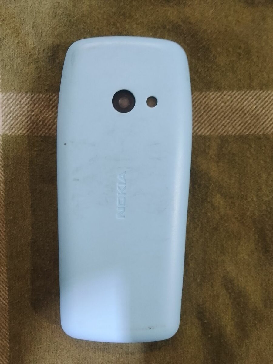 Nokia 210
