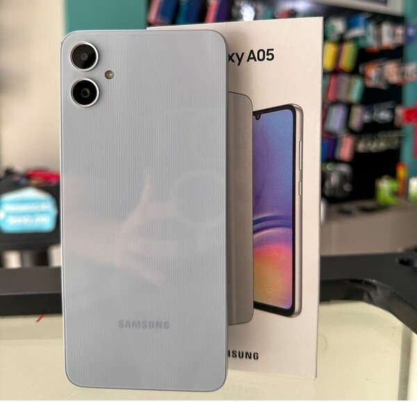 Samsung A05 - 4GB RAM + 64GB
