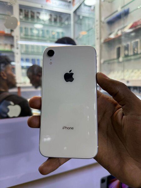iPhone XR 64giga sans Face ID