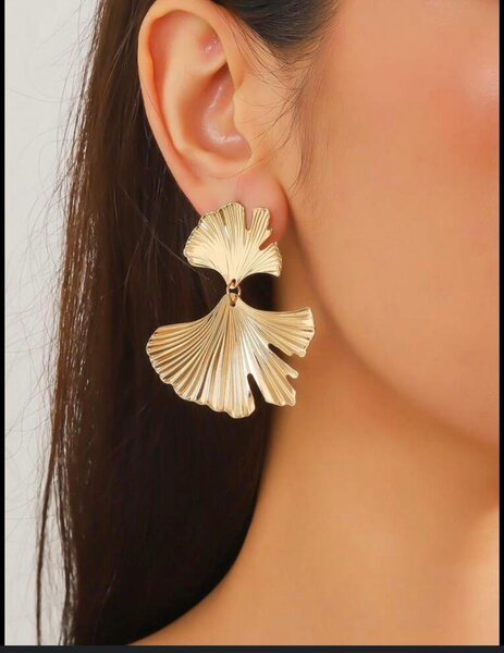 Gold Earring