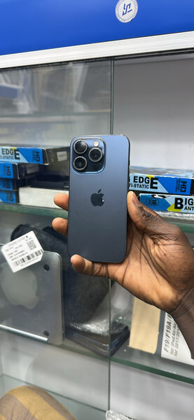 iPhone 15 pro 256 GB