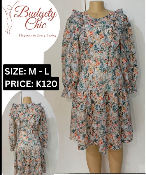 Chic women's dress color size: m - l