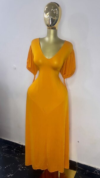 Robe Maxi Orange Élégante
