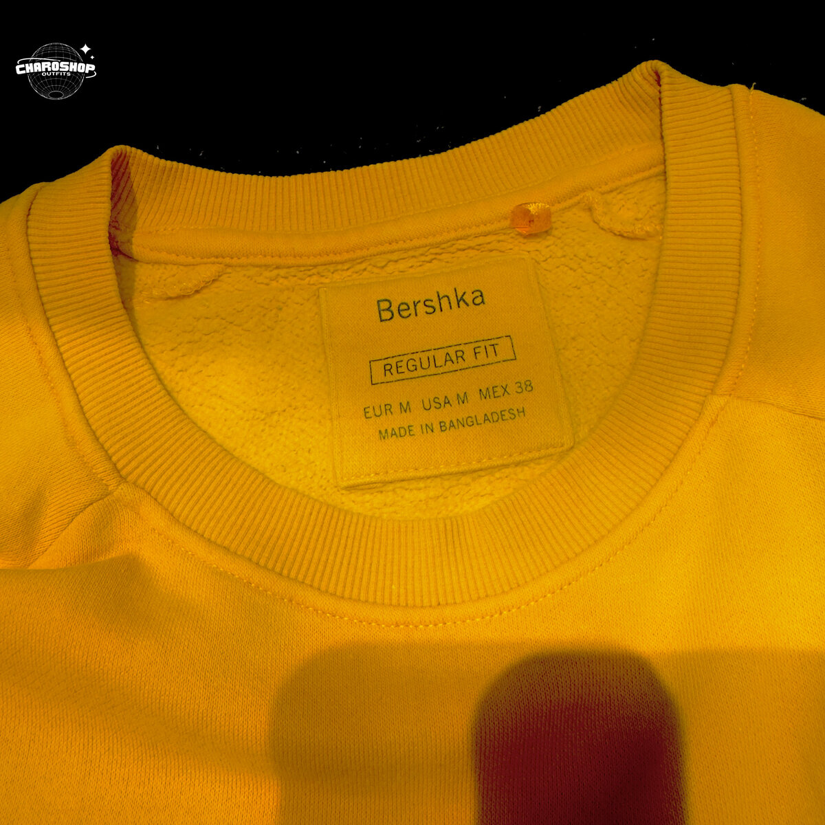Sweatshirt jaune Bershka