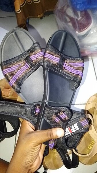 Sandales confortables unisexes