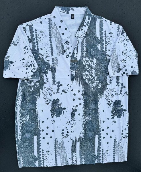 Chemise à motifs élégante