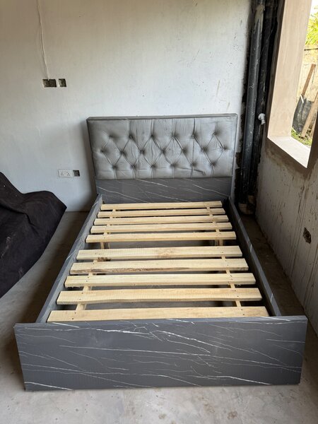 Double bed frame