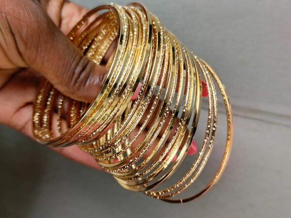 Bracelets en or élégants