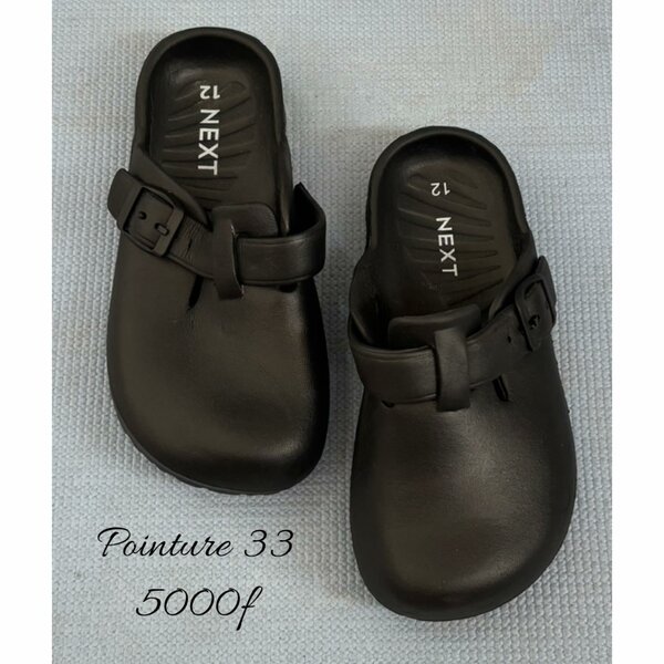 Sandales pour enfants belles et élégantes