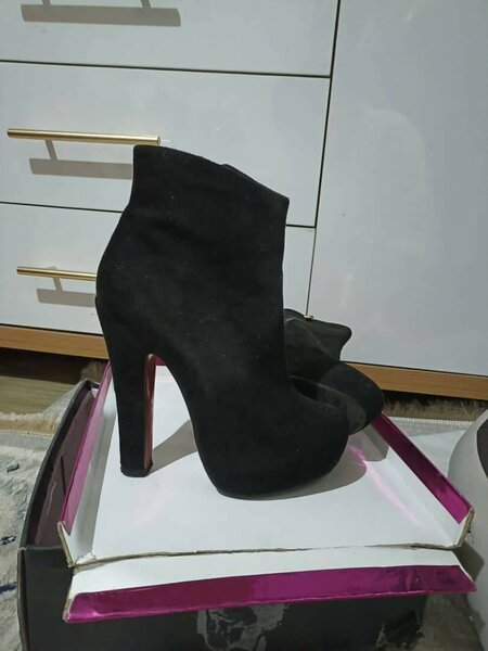 Натуральный замыша 1 -2 жолу кийилген азыркы абплы ото жакшы