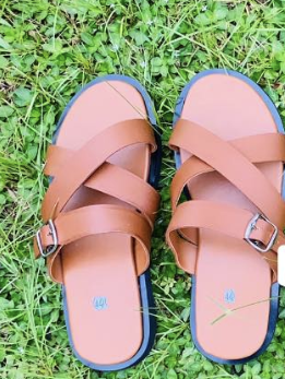  sandales  Ta paire pour la Tabaski