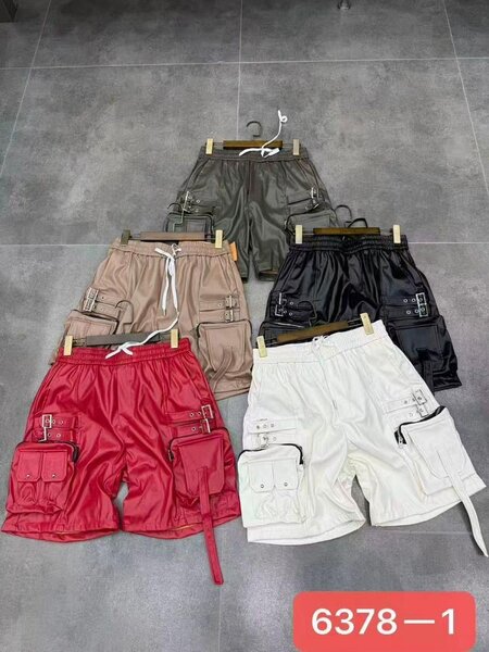 Shorts cargo multipoches