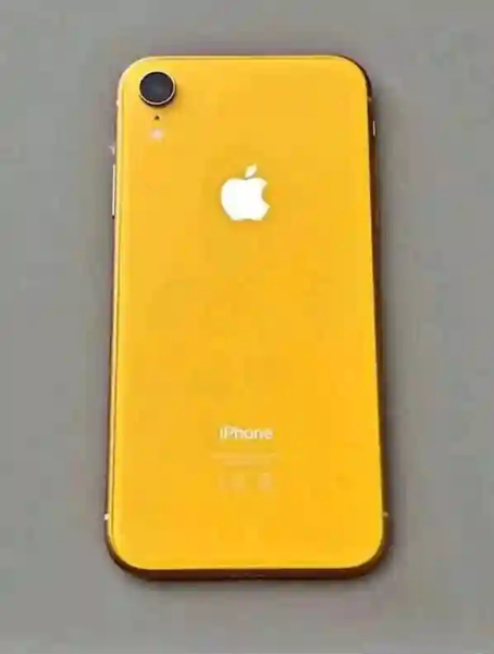 iPhone XR