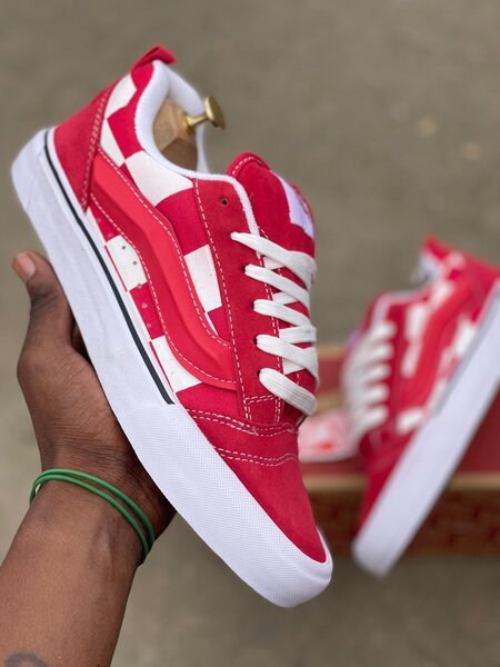 Baskets rouges tendance