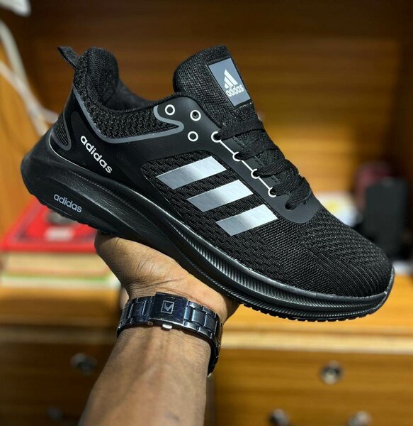 Chaussures de sport Adidas noires