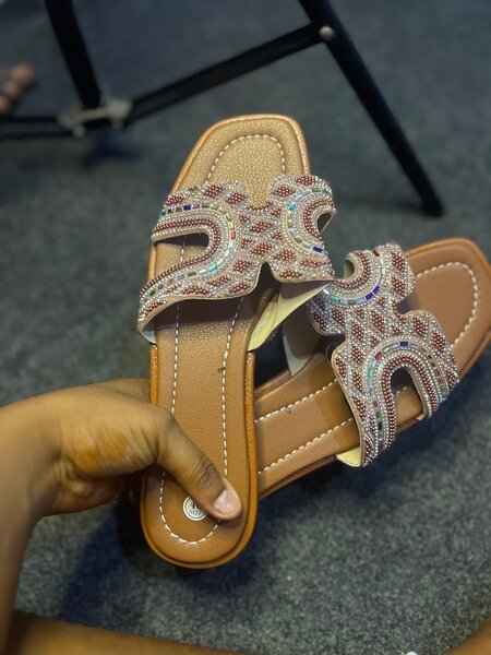 Sandales en cuir strass