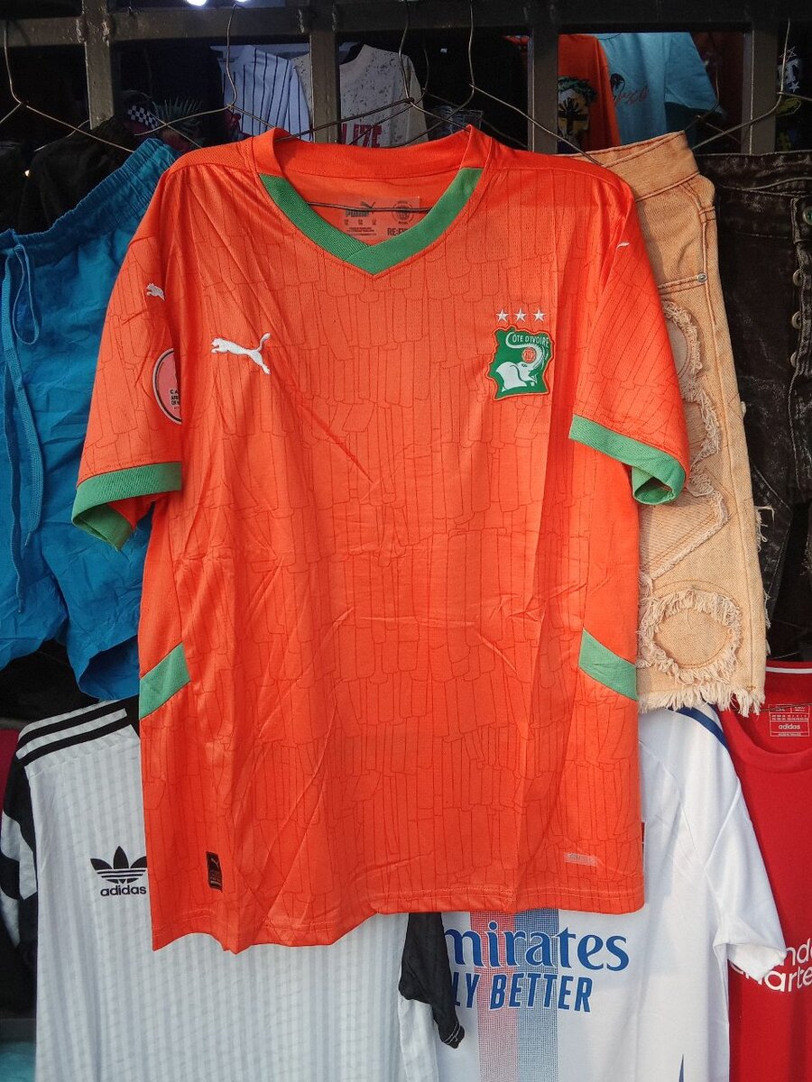 Maillot de football orange
