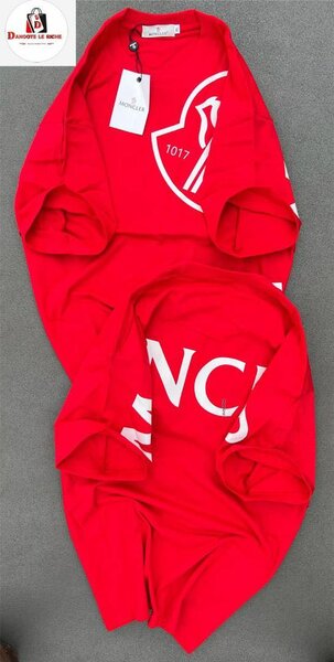 T-shirt rouge Moncler 1017