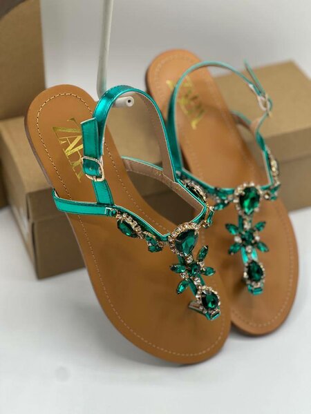 Ladies sandals