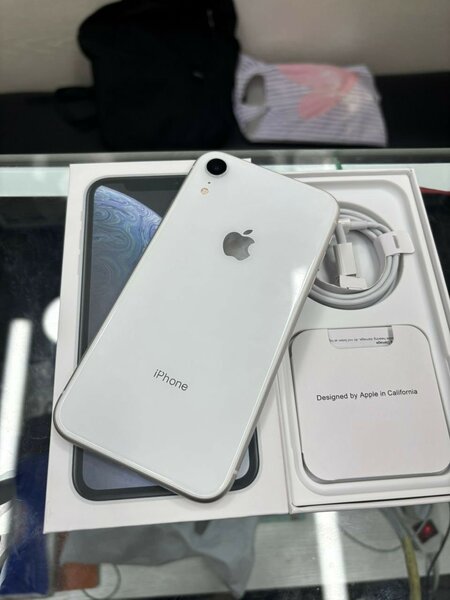 iPhone XR