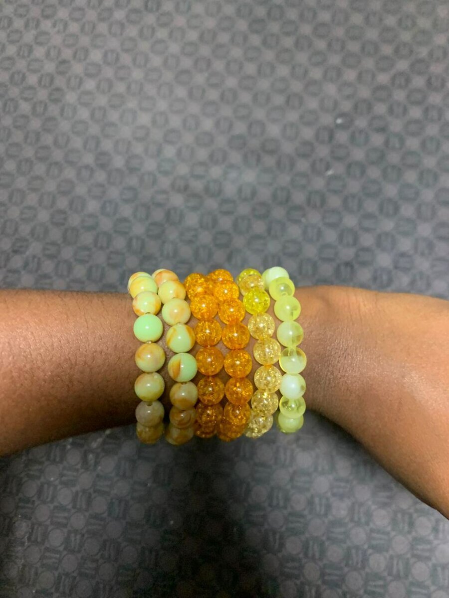 Bracelets colorés en perles