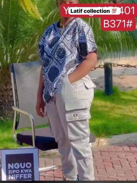 Complet pantalon et haut