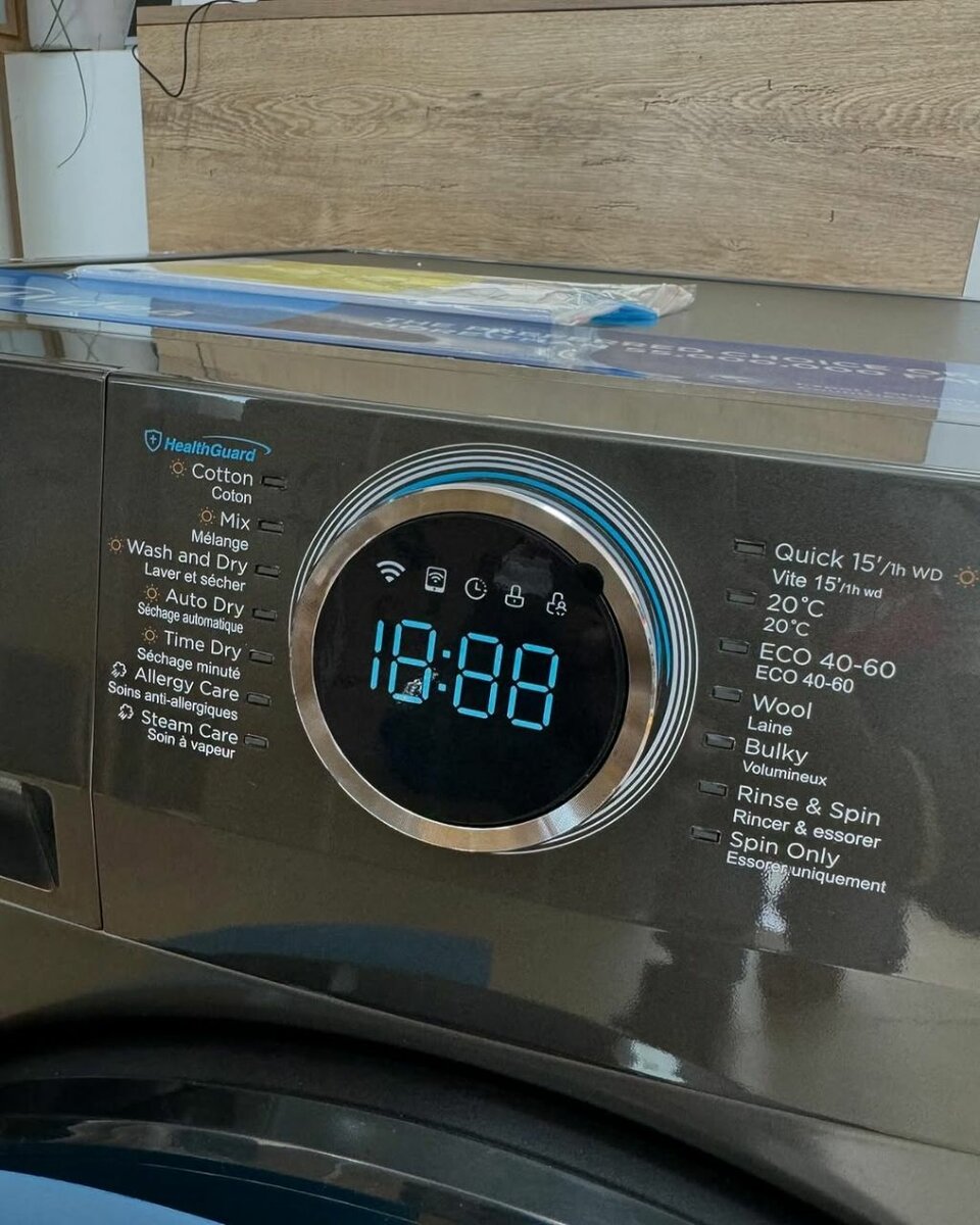 MIDEA 12KG WASHER DRYER MACHINE