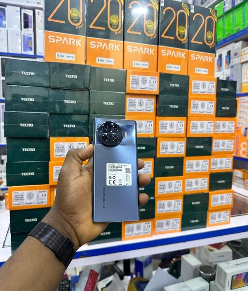 TECNO SPARK 20 pro plus 256GB