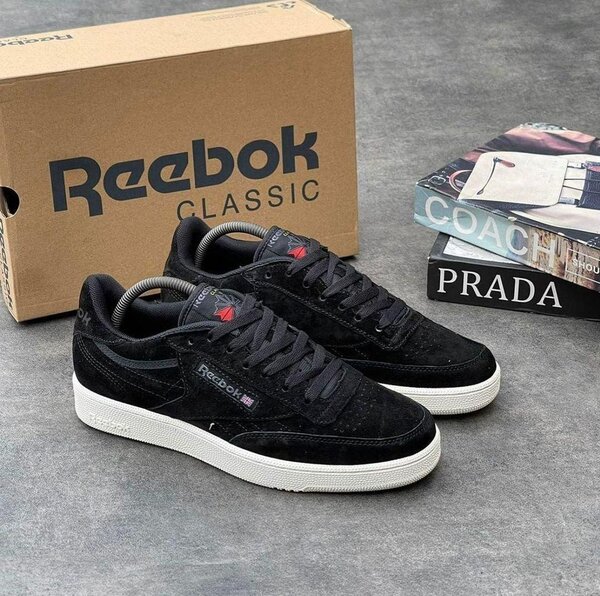Reebok Sneakers