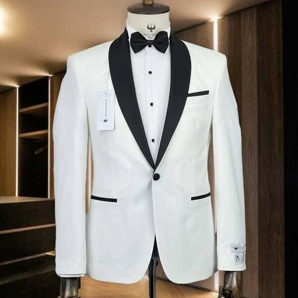 Costume pour hommes magnifique et de haute qualité