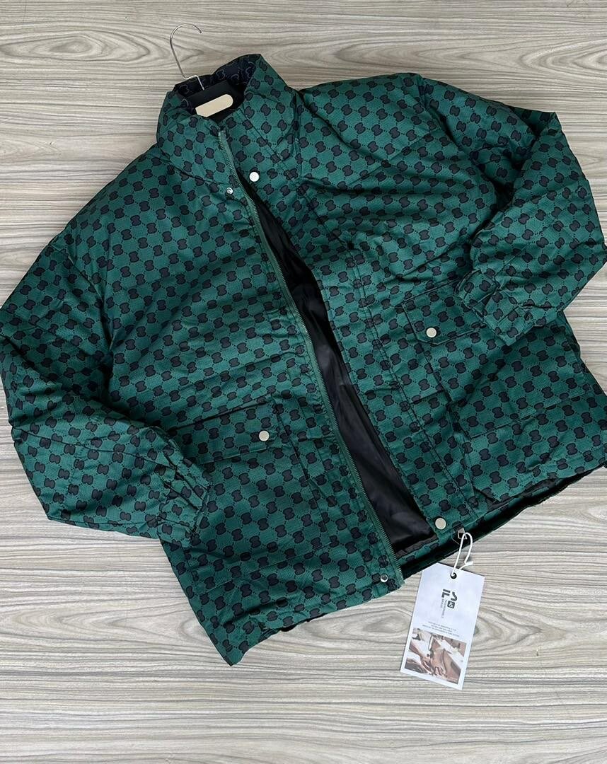 HIGH SCHOOL JACKET AVAILABLE NOW *free sizes*