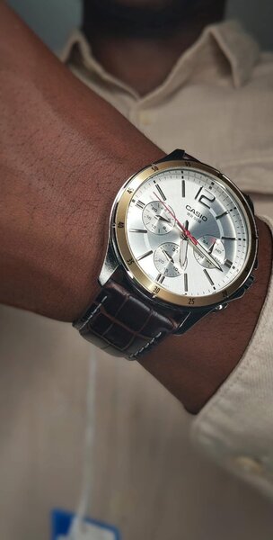 Montre Homme Casio Élégante