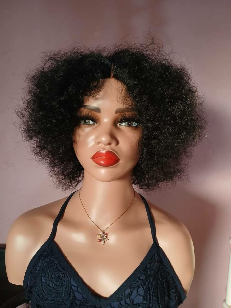 Afro et coupe carré