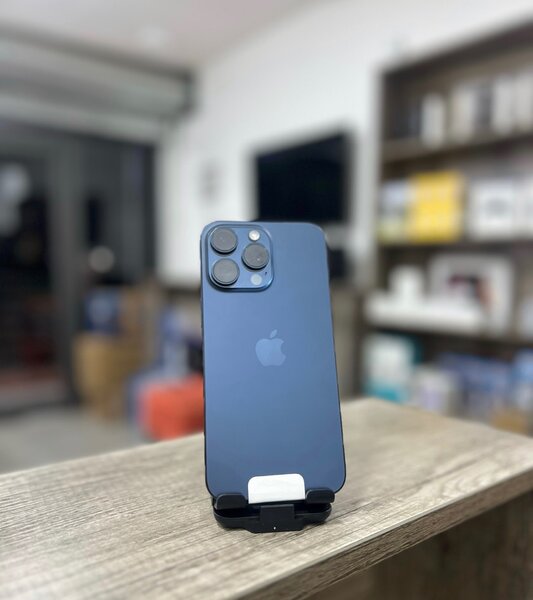 15 pro max 256gig eSim unlock