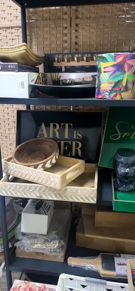 Plateau en bois artisanal