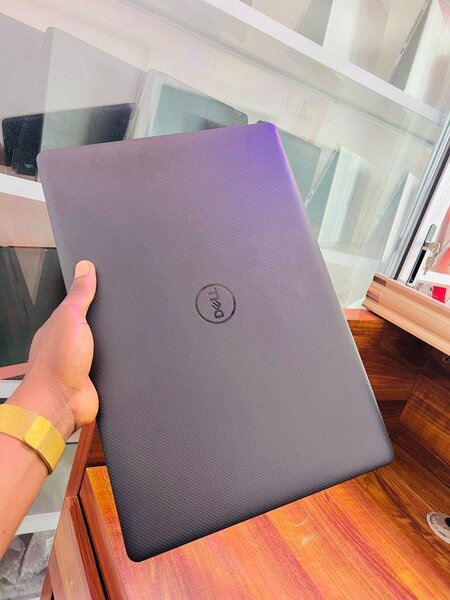 Dell Vostro 3590 16GB RAM 256SSD